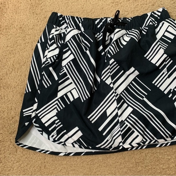 Slazenger golf black white print skort - Picture 2 of 8